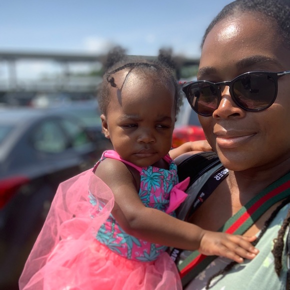 Meet your Posher, Camille - Picture 6 of 7